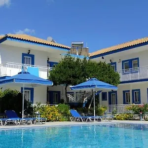 Aparthotel Blue White Apartments - Kefallonia Poolside Retreats